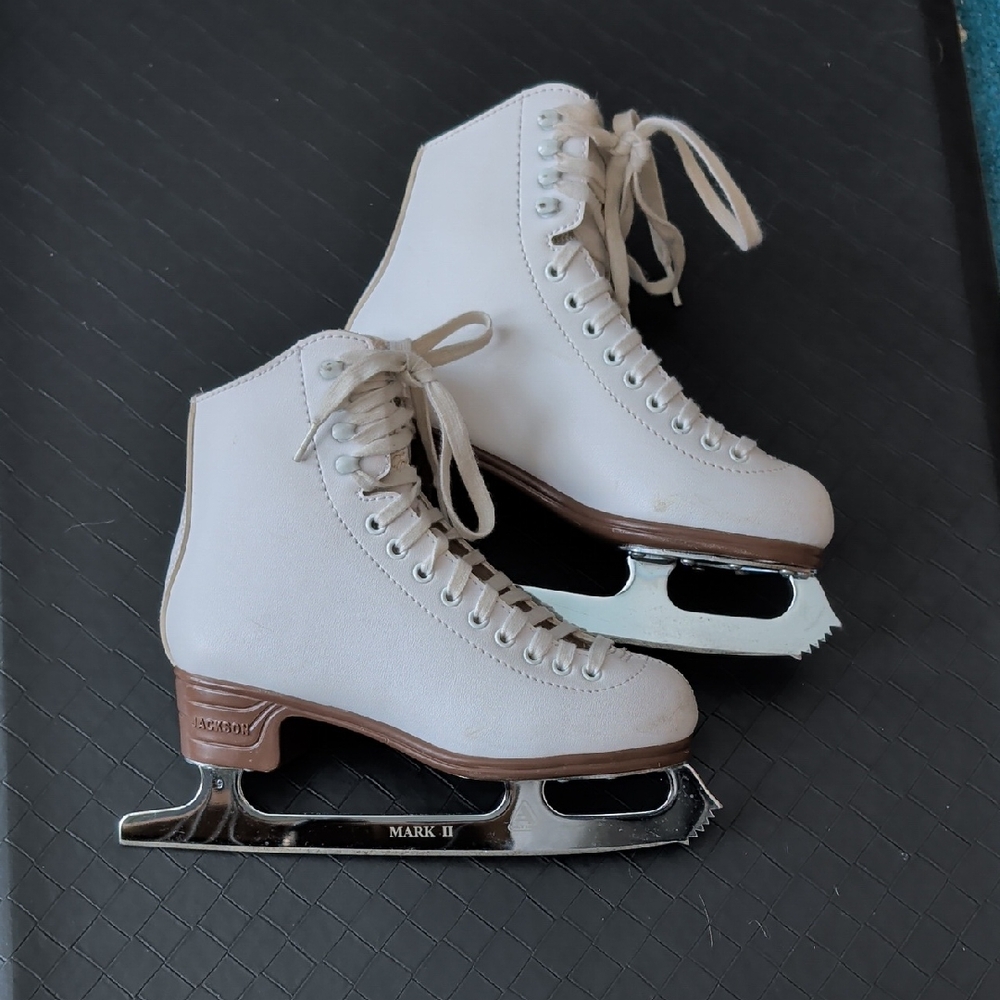 JACKSON White Kids Ice Skates